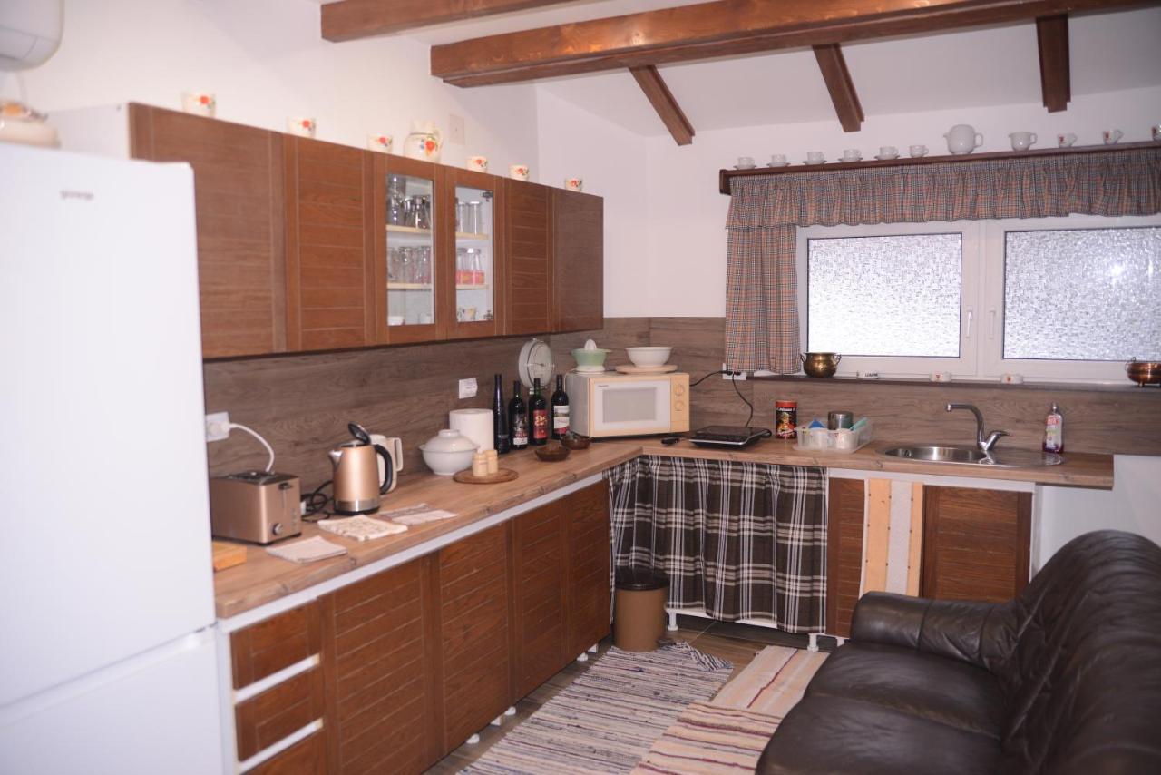 Vikend Kuca Maksimovic Villa Mataruska Banja Buitenkant foto