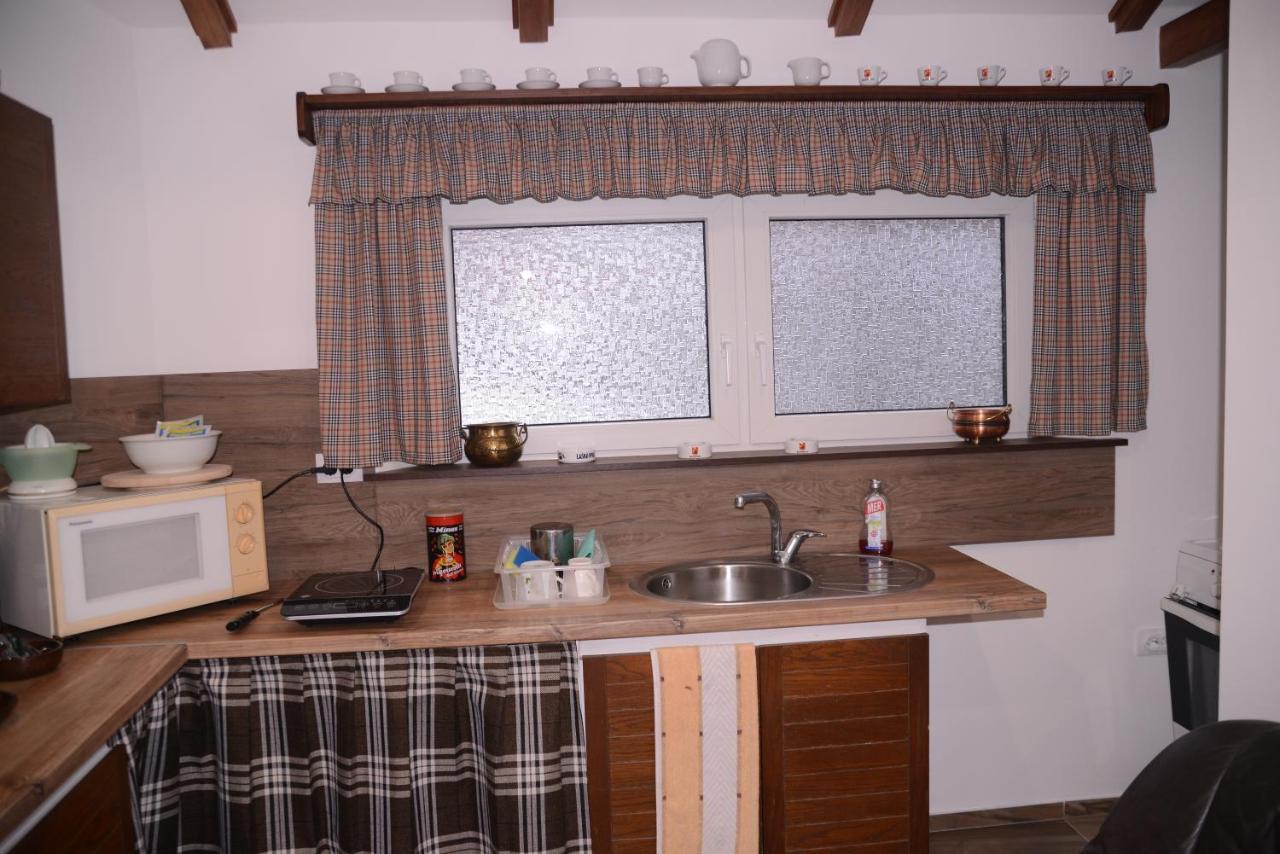 Vikend Kuca Maksimovic Villa Mataruska Banja Buitenkant foto
